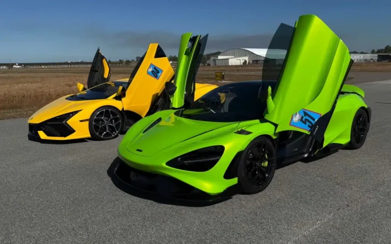 Lamborghini Revuelto takes on McLaren 765LT Spider in a race