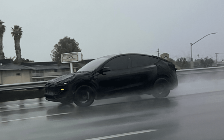 Tesla Model Y Juniper being tested gives us a closer look