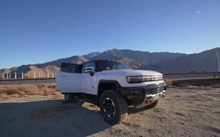 YouTuber compares the Hummer EV with the Tesla Cybertruck